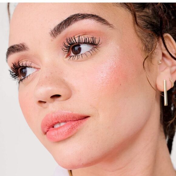 NEW BENEFIT COSMETICS Shimmer Finish Powder Highlighters - Picture 2 of 8